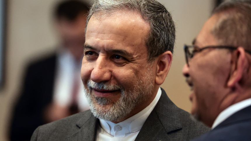 Министр иностранных дел Ирана прибыл в Москву