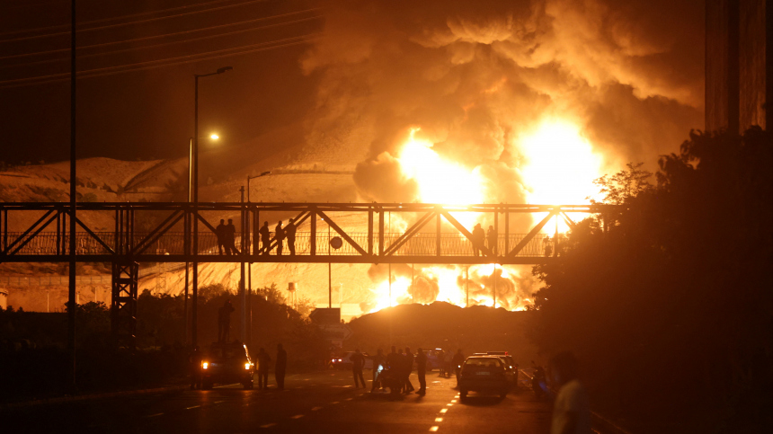 Около 20 истребителей: ЦАХАЛ сообщил об ударе по военным объектам Ирана