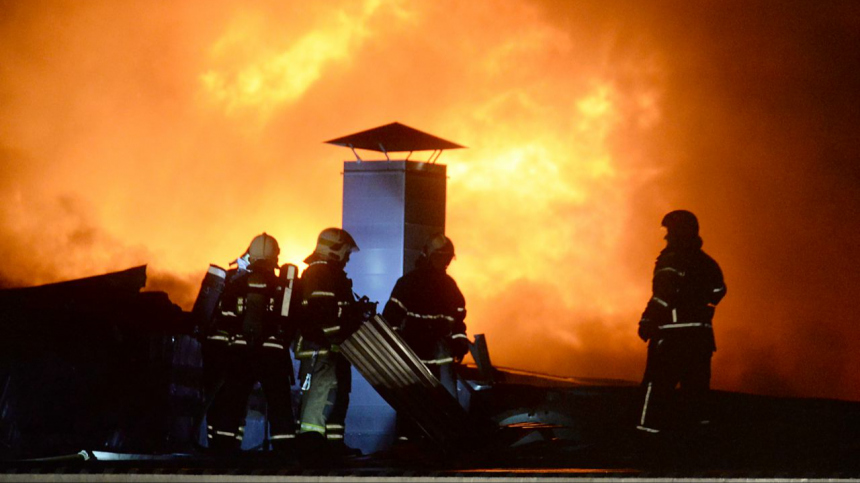 В Ростовской области после атаки БПЛА начался пожар на промышленном предприятии