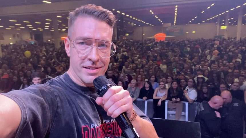 Сзади подошел парень: жертвы учеников Лесли рассказали о домогательствах