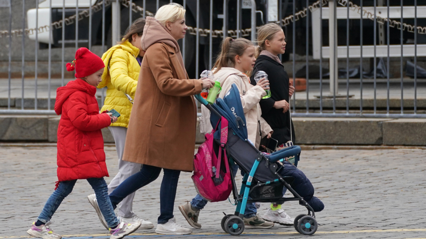 Нужно больше: многодетным семьям не хватает групп продленки в школах
