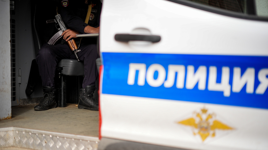 Машина не моя: под Петербургом задержали хитрого наркокурьера