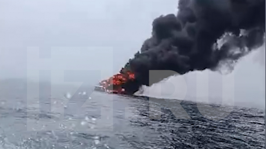 Прыгайте, иначе все умрете: подробности пожара на катере во Владивостоке