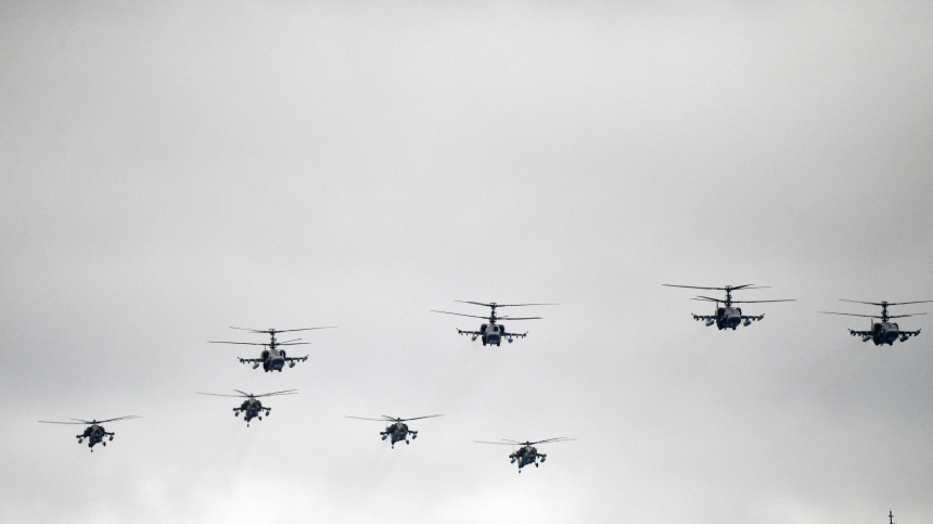 В ОАЭ растет спрос на военные самолеты и вертолеты из РФ