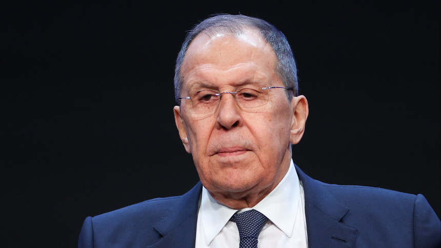 Лавров прибыл в Китай для участия в заседании Совета глав МИД стран ШОС