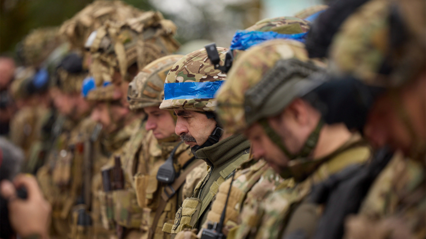 Бросают оружие и бегут: мобилизованные боевики ВСУ не умеют стрелять