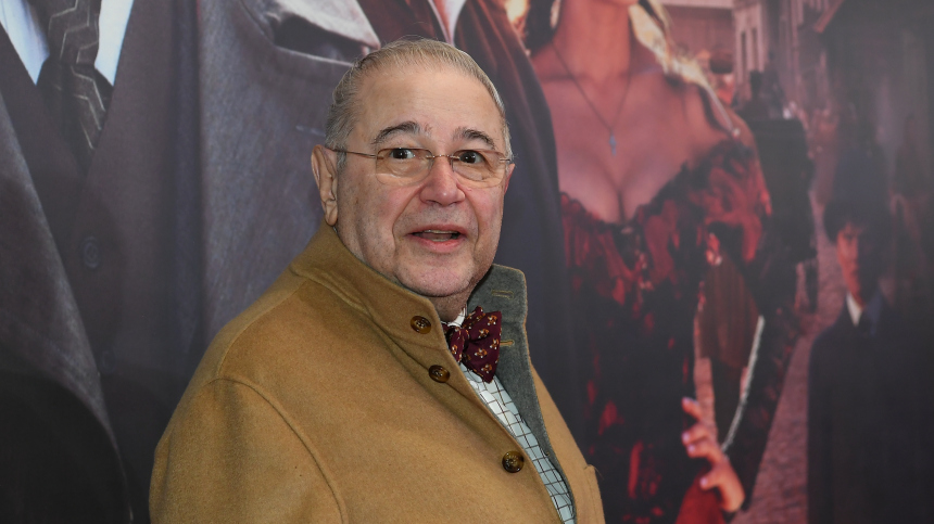 Суд закрыл дело о взыскании более 500 тысяч рублей за раздел имущества Петросяна и Степаненко