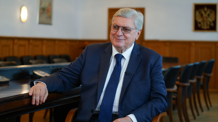 Путин наградил ректора МГИМО орденом За заслуги перед Отечеством