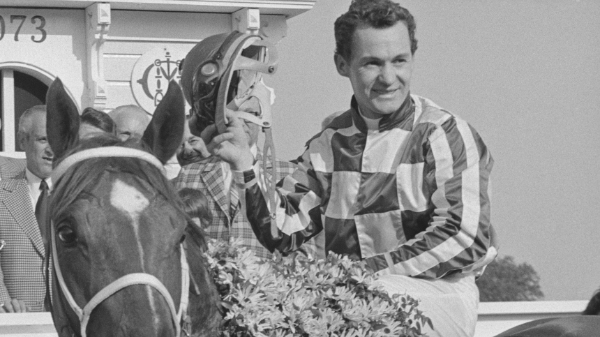 Прославленный жокей коня Секретариата и рекордсмен Рон Теркотт умер в 84 года