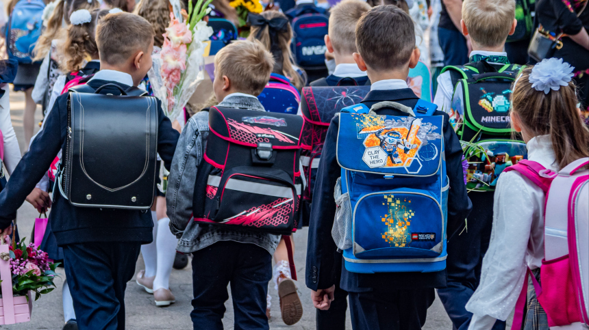 Будущее принадлежит умным: Владимир Путин поздравил обучающихся с Днем знаний