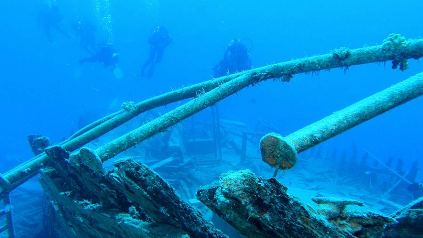 Microsoft сообщила о повреждении подводных кабелей в Красном море