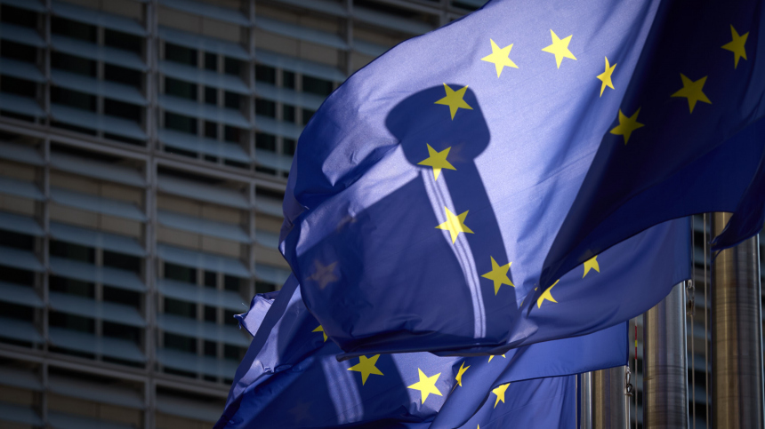 Лавров: в Европе есть те, кто готовит войну против России