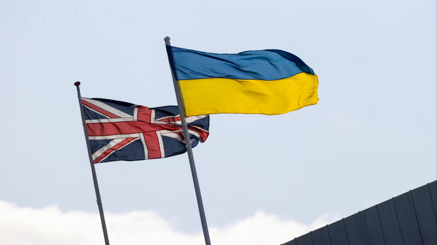 Лавров: Великобритания помогает Украине осуществлять пакости против России