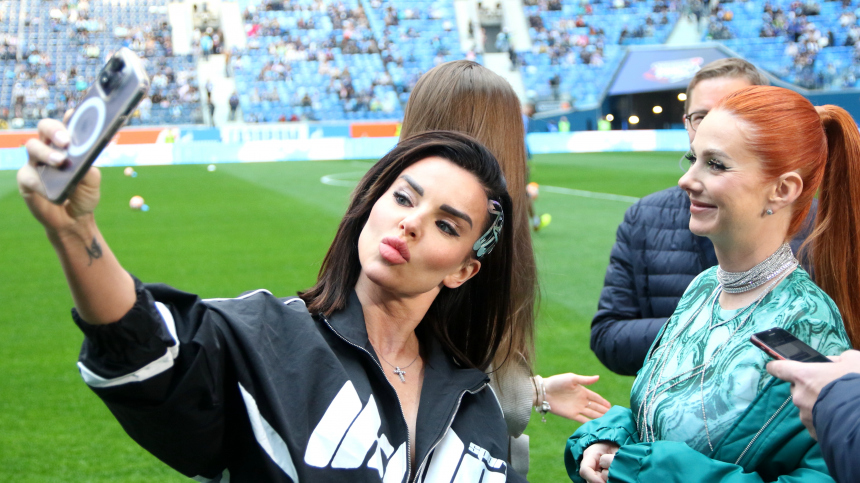 Нам невозможно запретить: участницы группы t.A.T.u. рассказали про конфликты с продюсерами