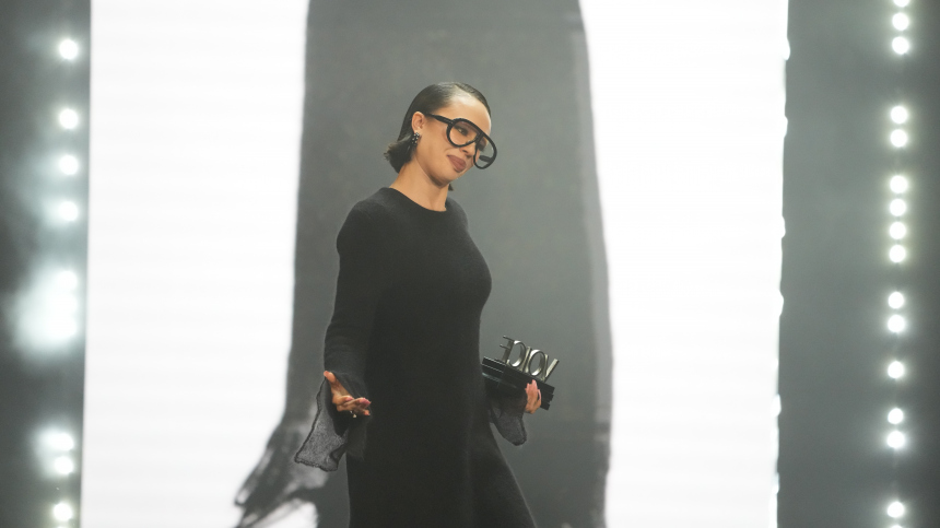 Инстасамка похвасталась новым суперкаром за 30 миллионов рублей