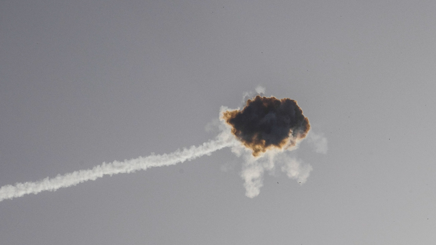 Силы ПВО сбили три летевших на Москву беспилотника