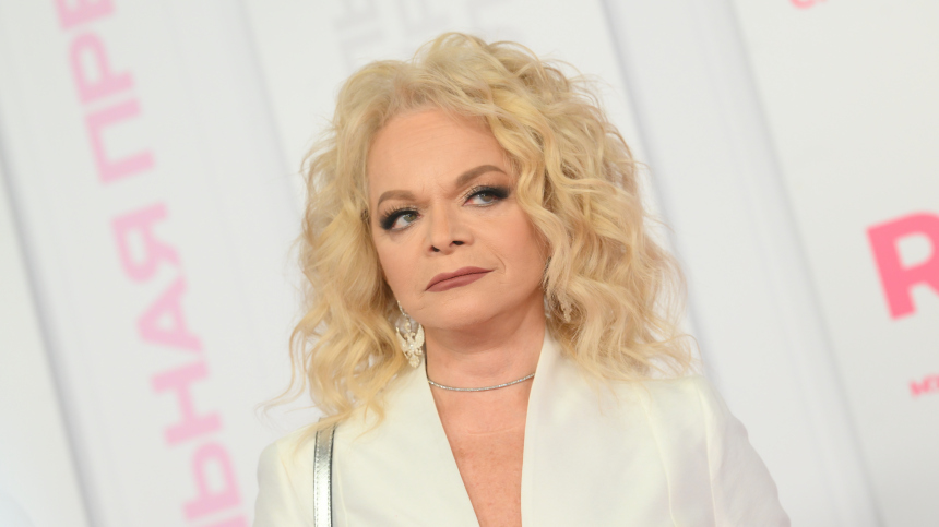 Спор продолжается: суд рассмотрит жалобу Лурье на передачу квартиры Долиной