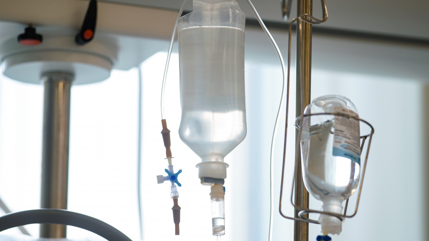 Шесть человек заразились ботулизмом в Москве после употребления домашних солений