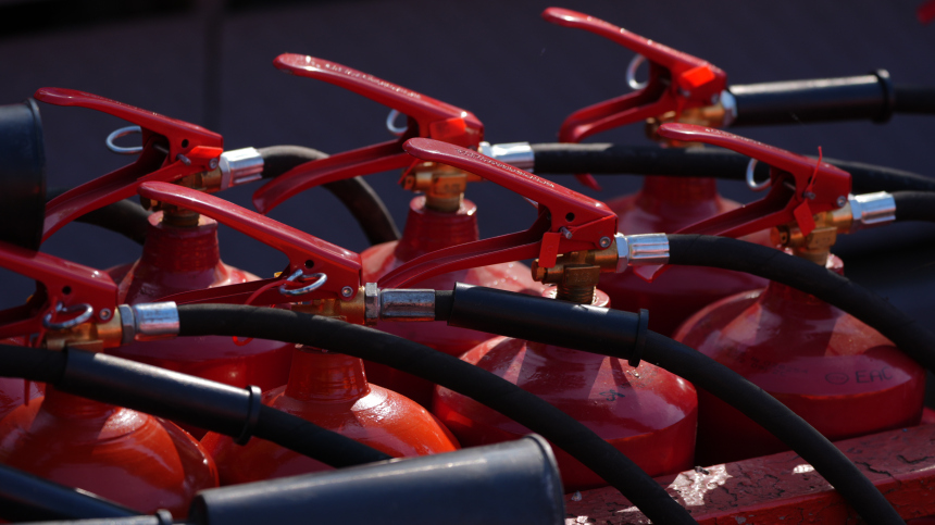 Неизвестный пронес бензин и устроил пожар в кинотеатре московского ТЦ Авиапарк