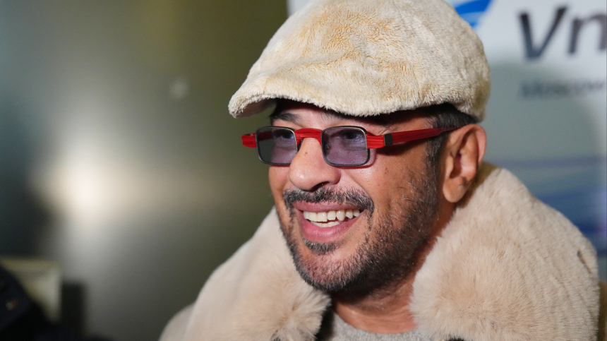 Обожаю бефстроганов: турецкий актер Эмре Алтуг оказался поклонником русской кухни