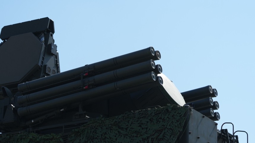 Средства ПВО за четыре часа уничтожили восемь украинских дронов над Россией