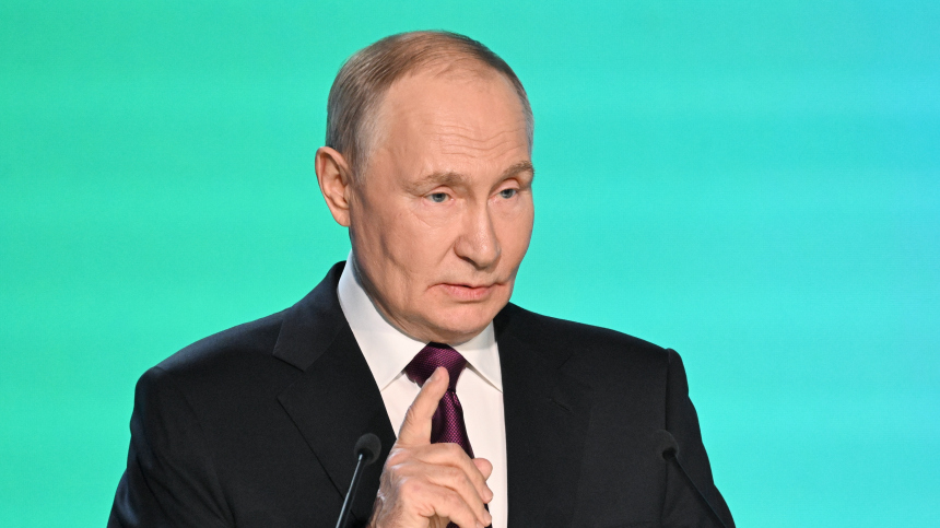 Путин назвал генеративный искусственный интеллект стратегическим направлением РФ