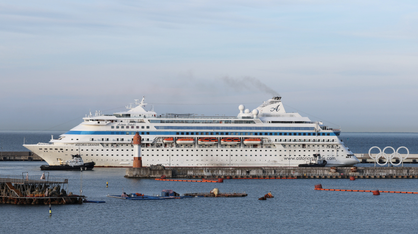 Не пустили из соображений безопасности: пассажиры Astoria Grande рассказали о неудачном туре