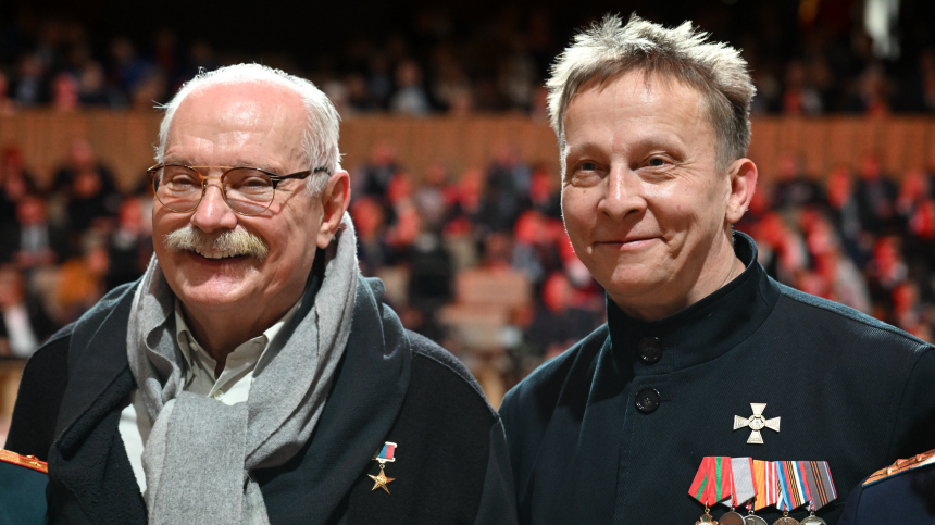 Нас дедов-абьюзеров всего пять человек: Охлобыстин о преимуществах злобного амплуа