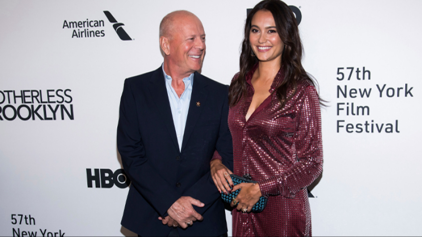 Семья Брюса Уиллиса готовится к смерти актера: Нам нужно это делать