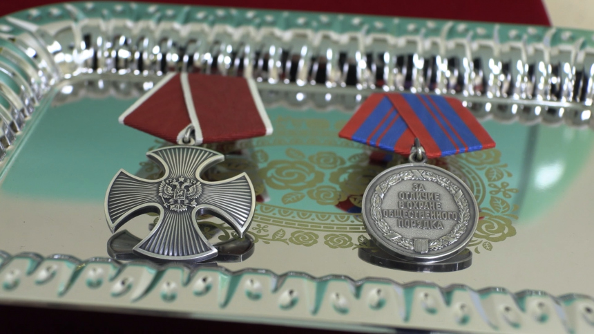 Директор Росгвардии Золотов вручил награды раненым росгвардейцам