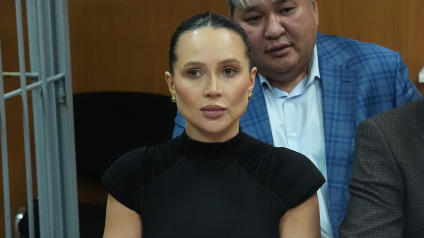 Стресс к лицу: косметолог рассказал, почему у Лерчек изменилась внешность