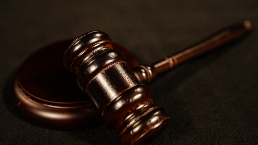 Забил скалкой: жителя ДНР приговорили к пожизненному сроку за убийство дочери