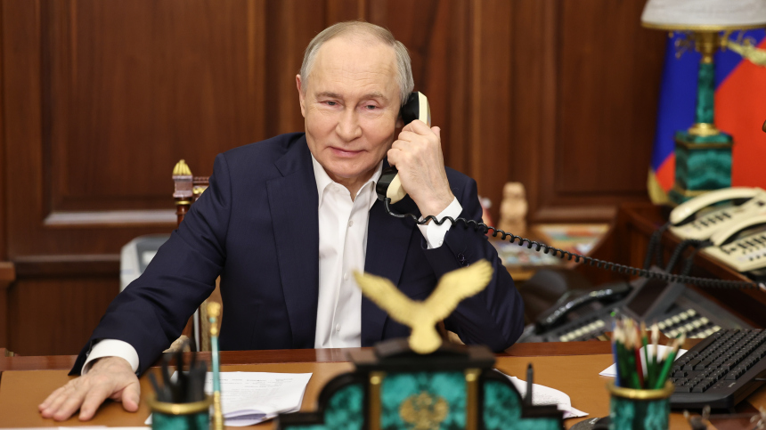 Крепкие отношения дружбы и союзничества: Путин поздравил Жапарова с днем рождения