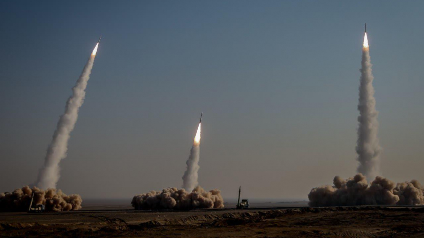 На равных с другими: Хегсет заявил о намерении США проводить ядерные испытания