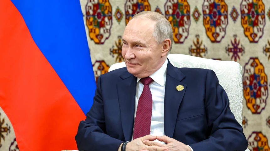 Путин встретился с президентом Ирака в Ашхабаде