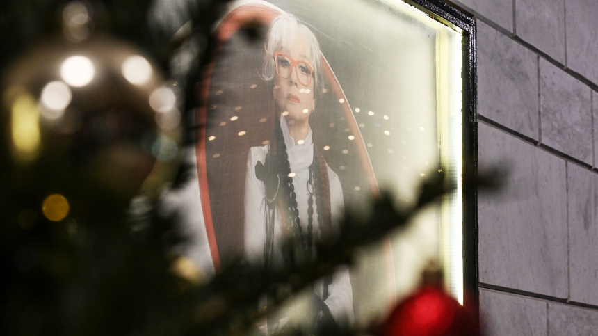 Знакомы с молодости: Немоляева расстроена, что не смогла сегодня встретиться с Алентовой