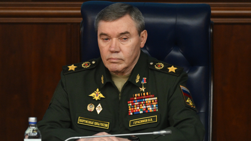 Герасимов сообщил Путину об освобождении Гуляйполя и Димитрова