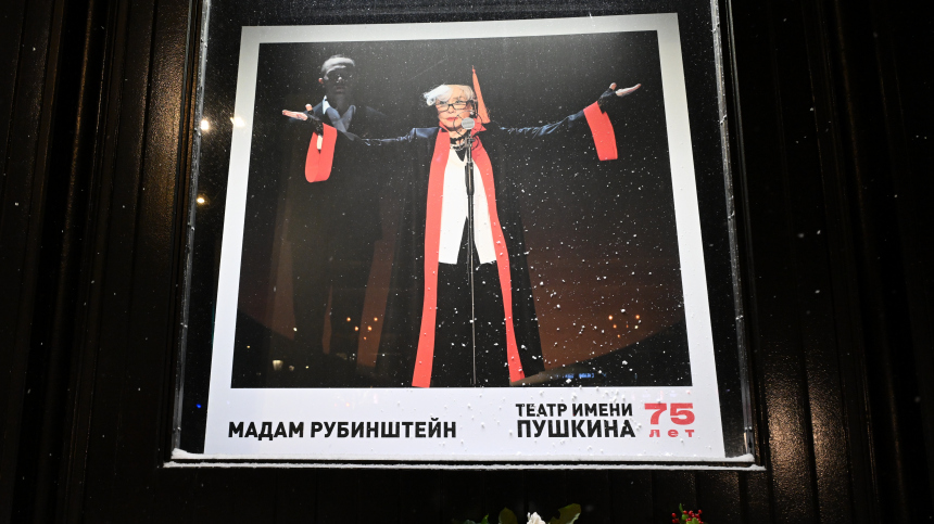 Взлетела и ушла с достоинством: Меньшова о последних минутах жизни Алентовой