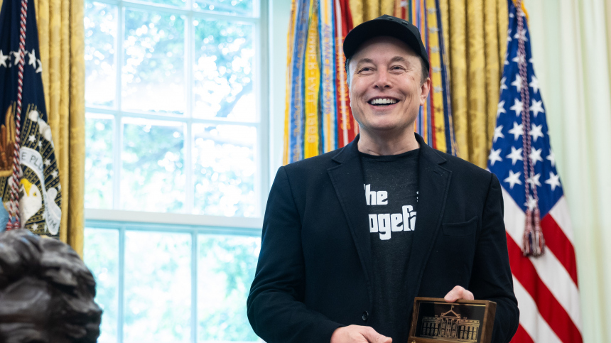 Много цифр: Маск сломал систему налоговой службы США суммой платежа