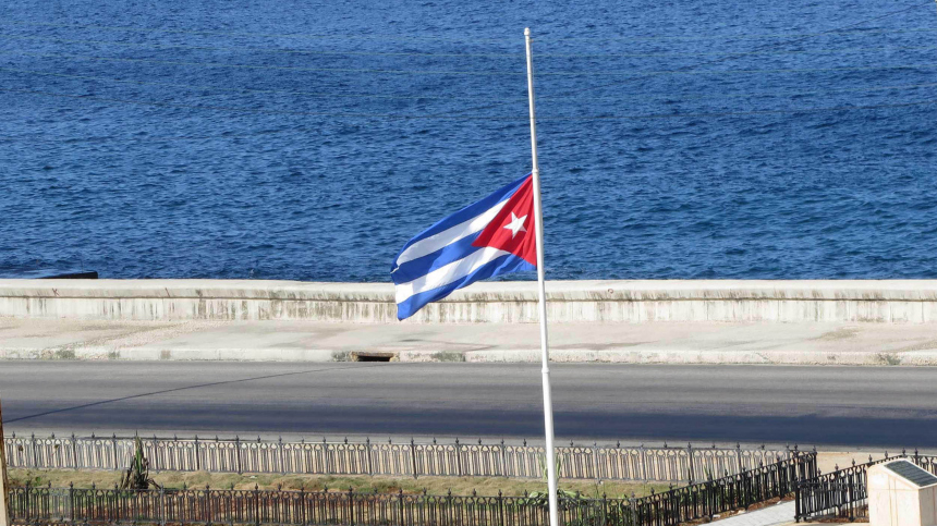 Президент Кубы объявил траур в связи с гибелью 32 сограждан при защите Мадуро
