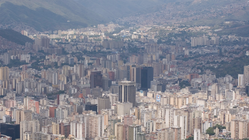 В Каракасе заявили о заинтересованности в сбалансированных отношениях с США