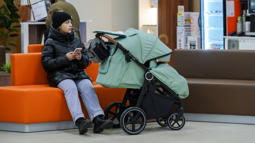 В Минздраве назвали средний возраст, в котором россиянки становятся матерями