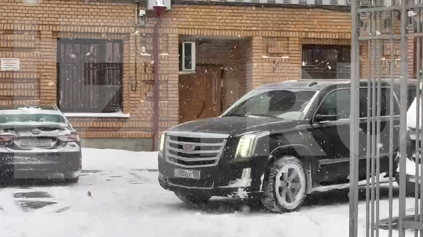 Приехала передавать ключи Автомобиль Долиной заметили около ее дома в Хамовниках