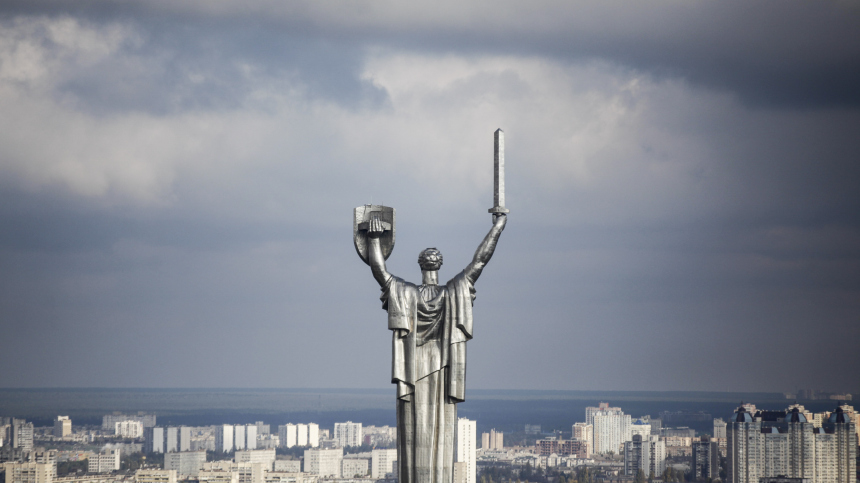 Мэр Киева призвал жителей по возможности на время покинуть город