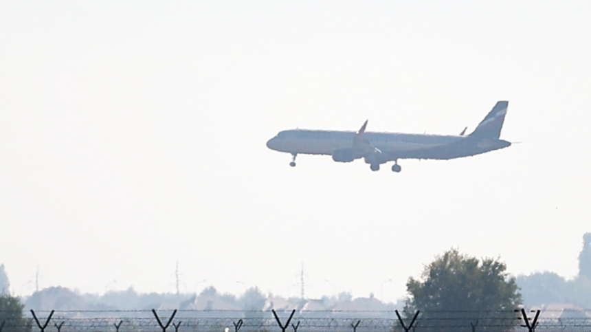 Из-за непогоды аэропорт Краснодара прекратил прием и отправку самолетов