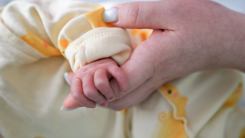 Смерть детей и грубость персонала: подробности трагедии в роддоме в Новокузнецке