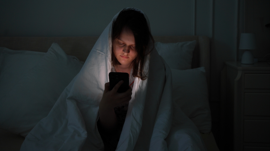 Выспаться так и не удалось: почему после 8-часового сна сохраняется усталость