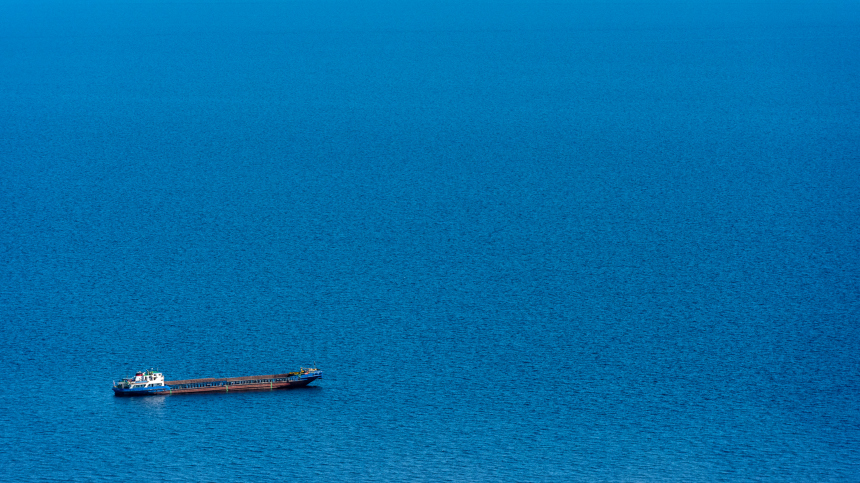 Иранский сухогруз Rona подал сигнал бедствия в Каспийском море