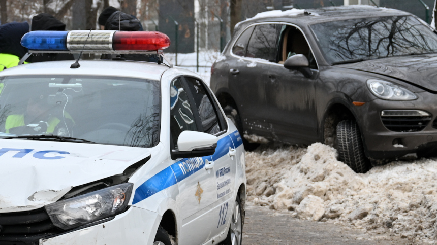 Политолог сравнил полицейских в России и США при задержании нарушителей на авто