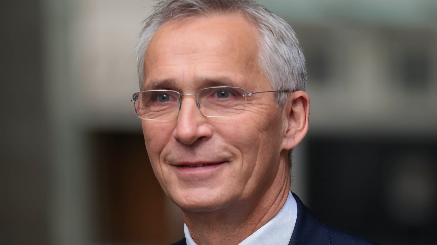 Бывший генеральный секретарь НАТО Столтенберг призвал к диалогу с Россией